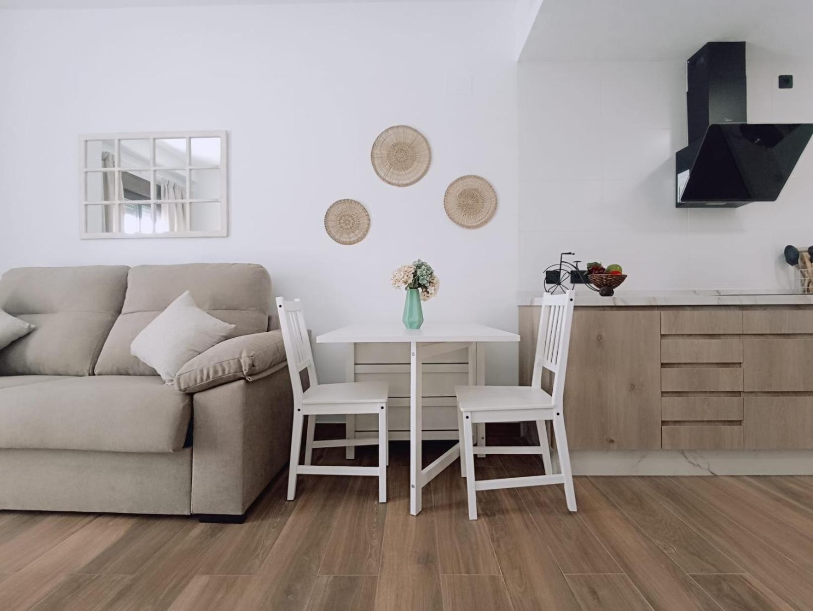 Apartamento Nuevo Centrico Con Aparcamiento Privado Incluido Alcalá de Guadaira Dış mekan fotoğraf