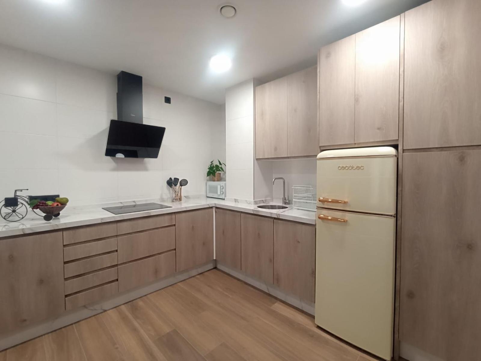 Apartamento Nuevo Centrico Con Aparcamiento Privado Incluido Alcalá de Guadaira Dış mekan fotoğraf